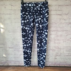 Lucy Navy White Print Athletic Leggings 27" Small